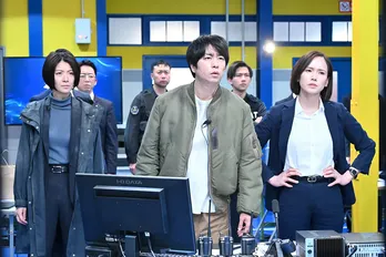 櫻井翔“武蔵”、菊池風磨“大和”から獣についてのヒントを聞き出す＜新空港占拠＞