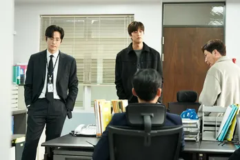 ギヨン“イ・ギュハン”、警察や検察の捜査をあざ笑うかのような逃亡劇を繰り広げる…<ずっとあなたを待っていました>