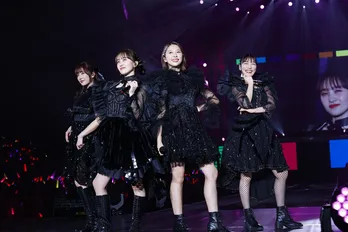 ももいろクローバーZのライブで「スナック愛輪」が復活 鈴木杏樹とのコラボで一日限りの特別ステージも