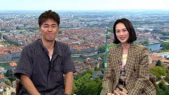 武井壮＆臼田あさ美、ヨーロッパ最大級の都市公園前にそびえ立つ“アンティークハウス”にほれぼれ＜憧れの地に家を買おう＞