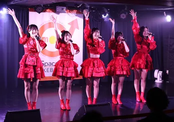 九州女子翼、初ワンマンに向けた灼熱のステージでファンを熱狂させる