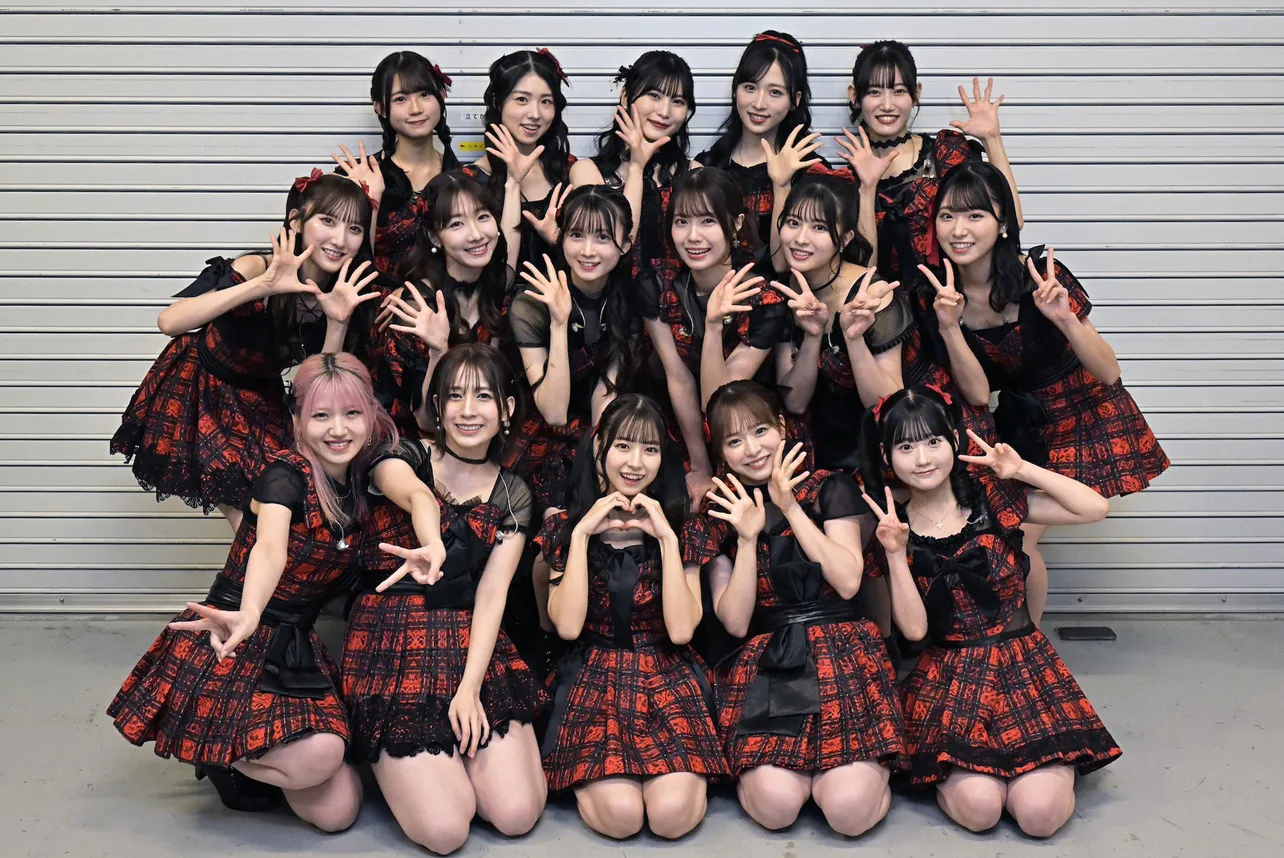 橋本陽菜ら16人が「AKB48のどっぼーん！ひとりじめ！3周年記念ライブ！」に出演