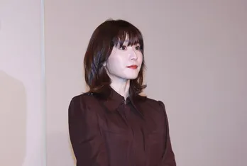 “ちっちゃい時からかわいすぎる”…松岡茉優、幼少期の写真公開に「面影ある」「チビまゆ破壊力半端ない」とファンから歓喜の声