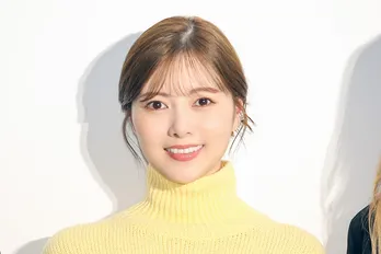 白石麻衣、手を重ねるシーンの“アレンジver”に「世界一かわいい」岩本照の手の大きさにも反響＜恋する警護24時＞