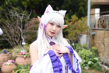「Re:ゼロ」猫耳エミリアに扮するコスプレイヤー「“猫の日”を推しキャラの猫コスプレで満喫」<acosta!>
