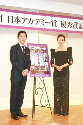 第33回日本アカデミー賞の授賞式司会者として意気込む関根勤（写真左）と木村多江（同右）