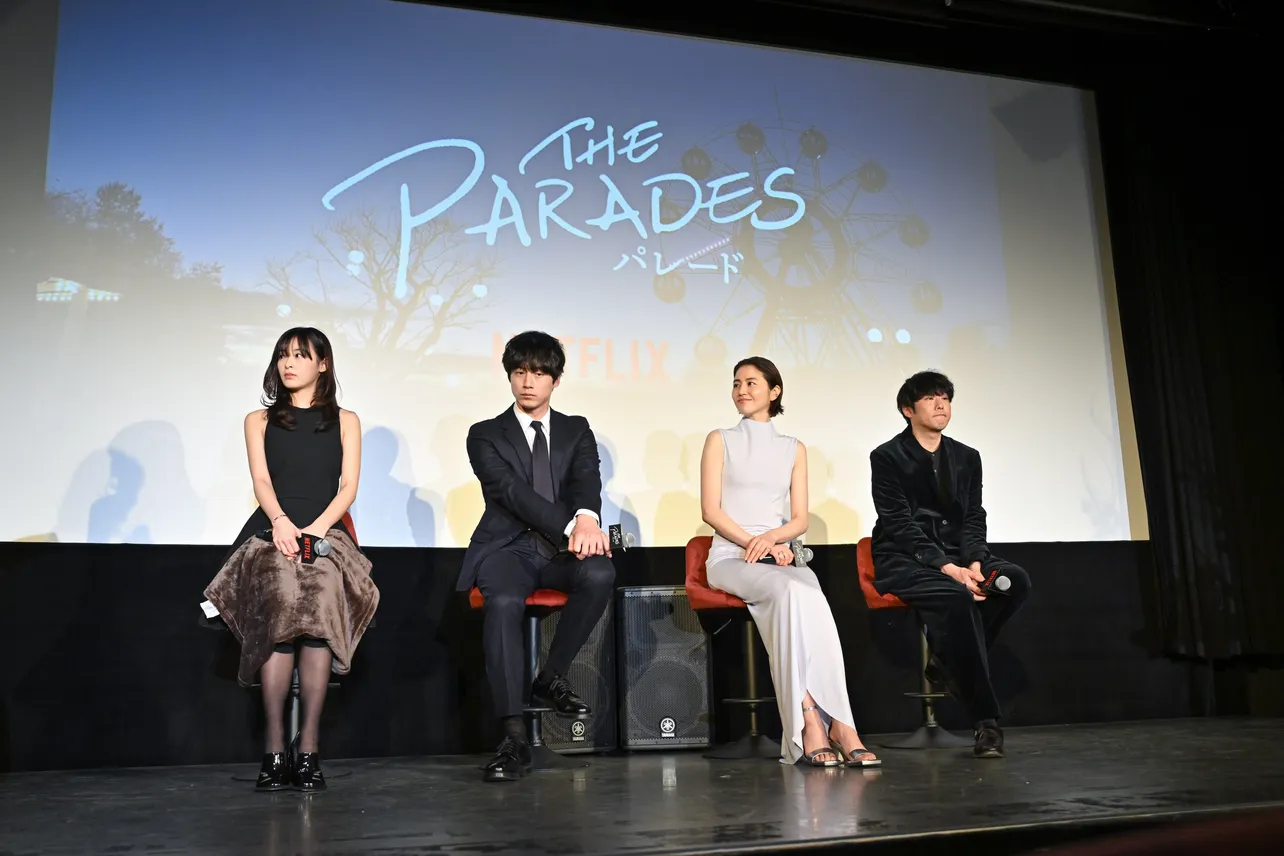 (左から)森七菜、坂口健太郎、長澤まさみ、藤井道人監督