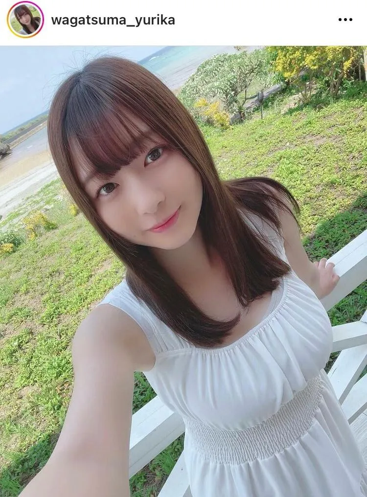 我妻ゆりか、癒やしのまなざし…爽やかな自撮りショット