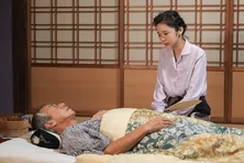 <明日のブギウギ>趣里“スズ子”、床に伏せる柳葉敏郎“梅吉”に昔の話を語りかける