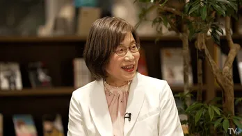 乳腺外科のプロフェッショナルが教える”乳がん”への向き合い方に、秋元真夏、土生瑞穂も真剣に聞き入る<最強の時間割>