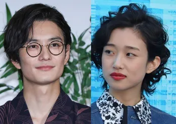 河合優実＆岡田将生、江ノ島の夕日を背にした青春ショットに「2人ともキラキラしてた」と反響＜不適切にもほどがある！＞