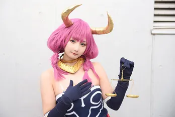 「葬送のフリーレン」“断頭台のアウラ”コスプレイヤー「毛量を増やしてボリュームのある髪形を再現」＜ワンフェス2024[冬]＞