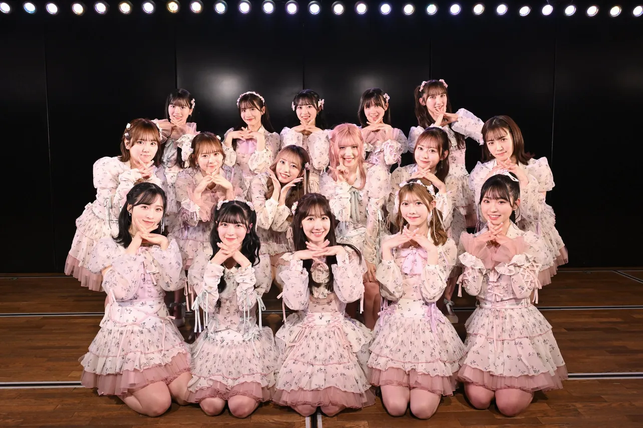 『カラコンウインク』発売記念生配信