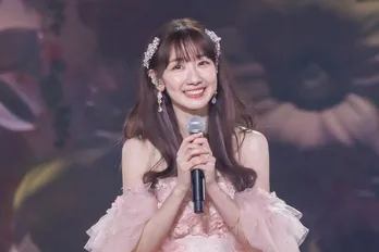 AKB48柏木由紀「私にとってAKB48とは人生そのもの」卒業コンサートにOG15人がサプライズ登場