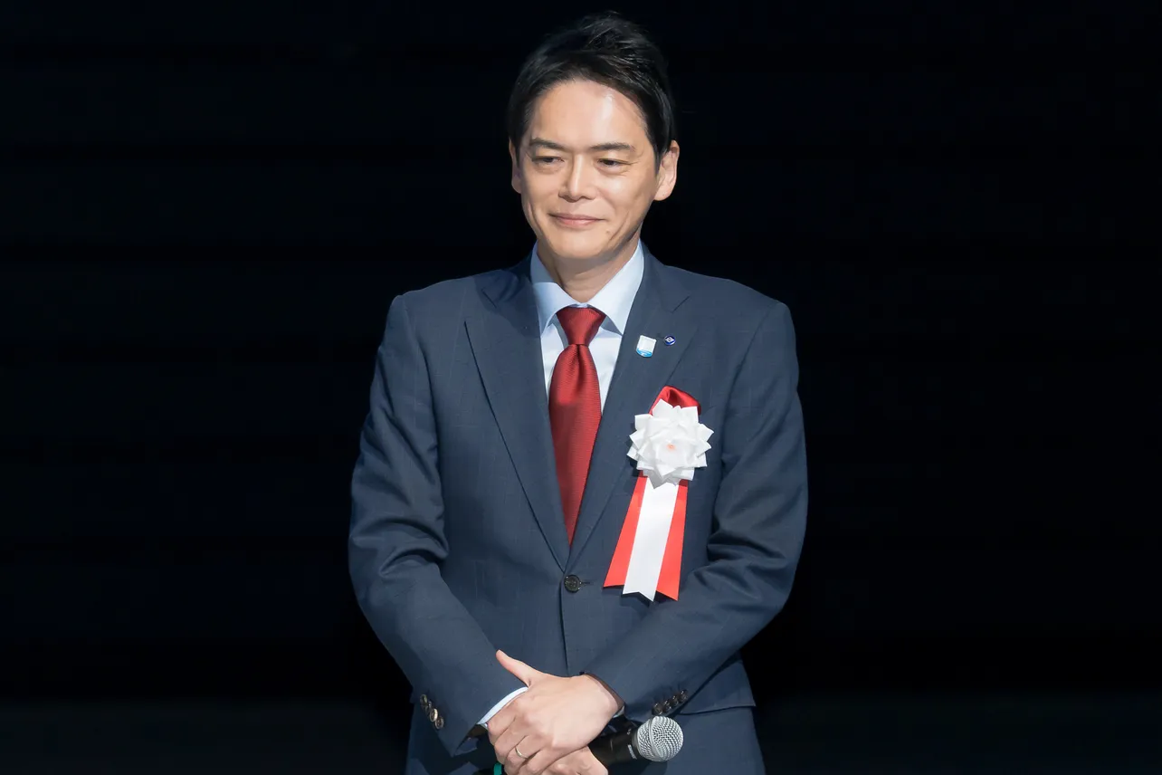 山中竹春横浜市長