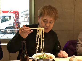 有田哲平のBSフジの初冠番組は“テレビ的段取りゼロ”　「愛」に満ちたドキュメンタリー「有田哲平の休日はラーメン連食」