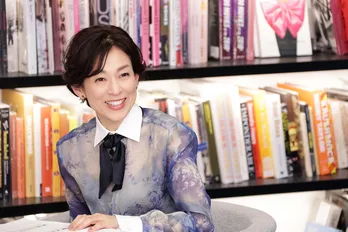 鈴木保奈美の本好きにグサリと刺さる「あの本、読みました?」がレギュラー放送化決定 初回ゲストは「板上に咲く」の原田マハ