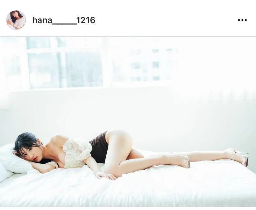  ※画像は岡本杷奈(hana_____1216)オフィシャルInstagramのスクリーンショット