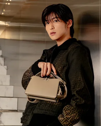 Snow Man目黒蓮、モダンなルックでフェンディ「ピーカブー」キャンペーンのローンチを祝福