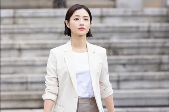 石原さとみ、亀梨和也との撮影初日キスシーンで思わぬ出来事「ハッとしました」<Destiny>