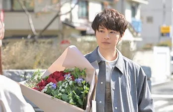 <くる恋>瀬戸康史“公太郎”花束を持っての初登場に「元カレ瀬戸康史とか大優勝」「毎週溶ける」の声
