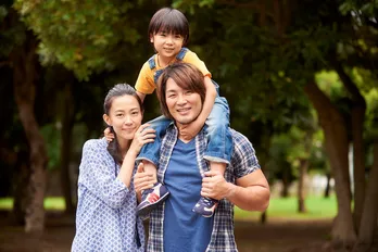 棚橋弘至、長かった髪の毛をバッサリ!“ゴキブリマスク”に!!