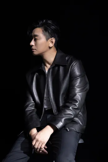 チュ・ジフン、最新主演作のボディーガード役で「存在感を出すために体を大きく」ハン・ヒョジュと初共演<支配種>