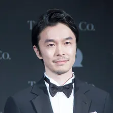 長谷川博己、背中で語る後ろ姿に「素敵」「何故そんなにかっこいいの」の声<アンチヒーロー>