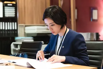 石原さとみ“奏”は、亀梨和也“真樹”から「あの日」の真相を聞かされ衝撃を受ける<Destiny>