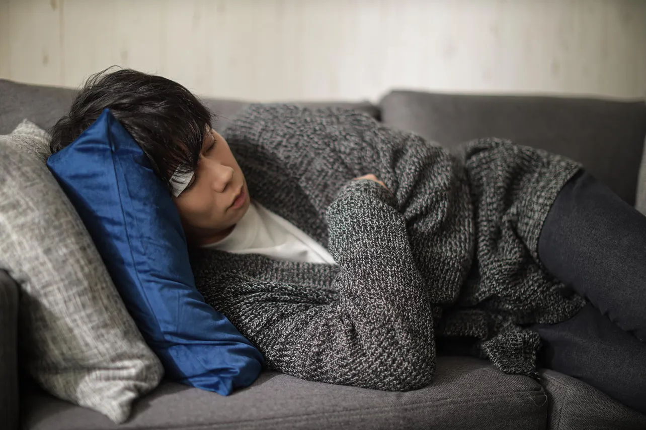 【写真】ソファーで眠る北山宏光“神崎”