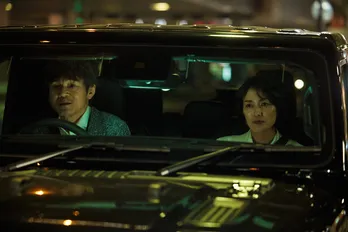 永瀬廉“透”、嫉妬心が爆発し涙…板谷由夏“詩史”と秘密のキスを交わす切ない姿に「感情が忙しい」の声＜東京タワー＞