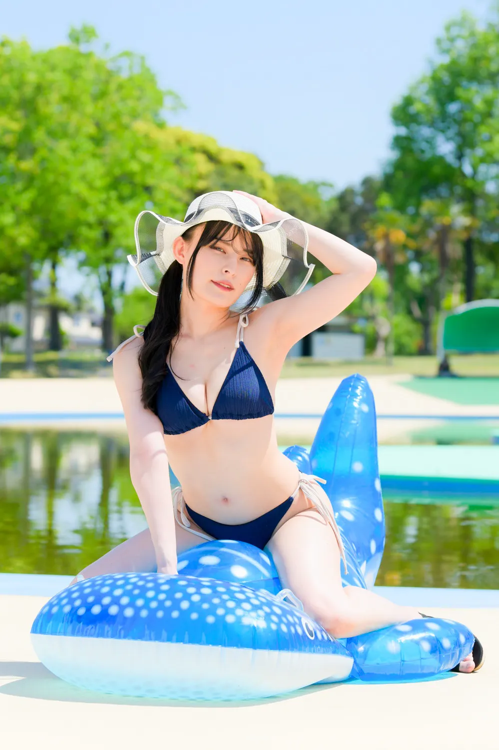 皆川彩月