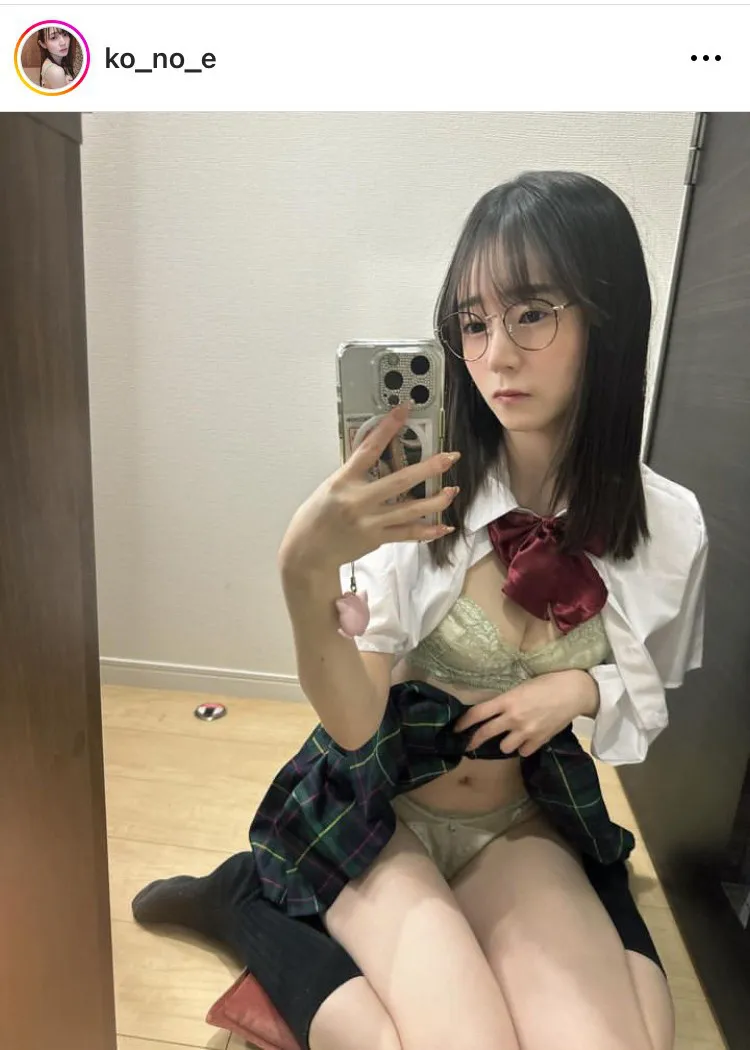 可愛い女子高生 パンスト 開脚 画像・写真 女の子座りで脚の根元ギリギリまで食い込む…近衛りこ、三角地帯&豊満胸元あらわに「自然体で可愛い」(46/74) | WEBザテレビジョン