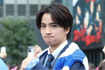 木戸大聖&畑芽育、兄妹のような微笑ましい仲良しショットに「くっつきますように」「見守ってます」の声<9ボーダー>