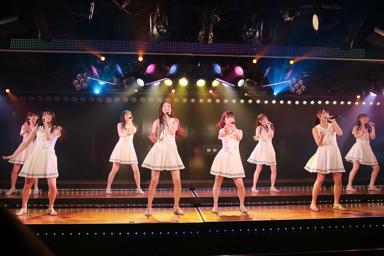 AKB48 19期研究生が「ただいま　恋愛中」で劇場公演デビュー