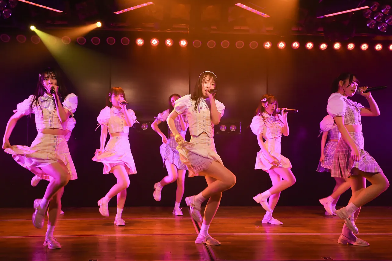 AKB48 19期研究生が「ただいま　恋愛中」で劇場公演デビュー