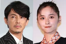 堀田真由&藤木直人、素敵スマイルの仲良し“親子ショット”に「お二人の笑顔ありがとうございます」の声<アンチヒーロー>