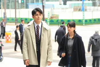 眞栄田郷敦“遥斗”、家族が捜索する中無事に帰宅するも隣にはなぜか夏子“紗衣”の姿<366日>