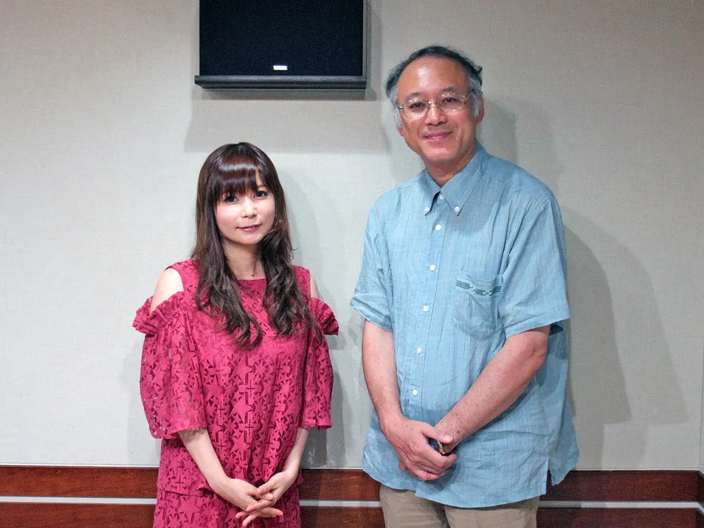 4年連続でコンビを組んだ中川翔子（左）と渡部潤一氏
