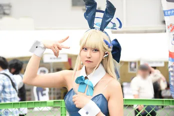 バニー衣装を着こなす「ブルアカ」コスプレイヤー「体にフィットする仕様に仕上げてきました」＜ストフェス2024＞