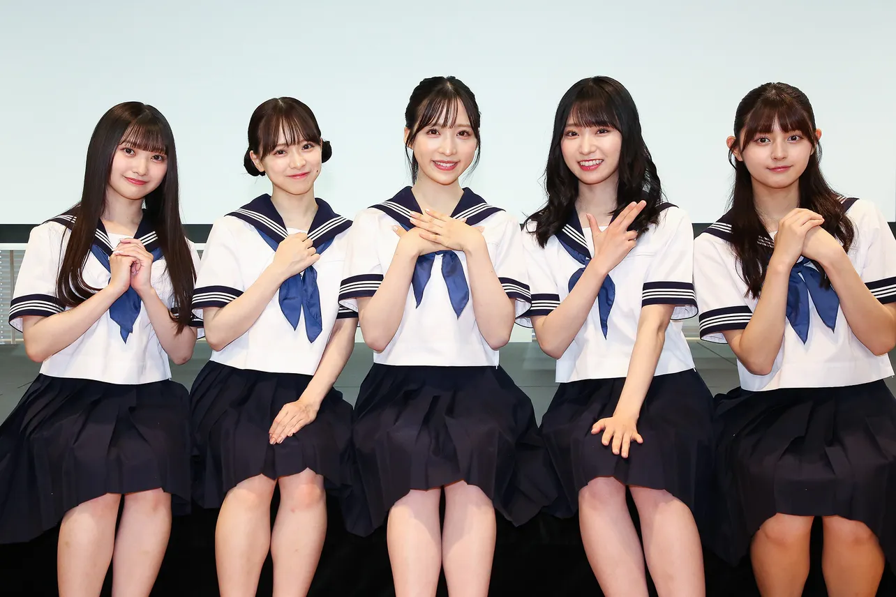 AKB48の山崎空、倉野尾成美、小栗有以、山内瑞葵、久保姫菜乃(写真左から)