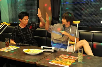 【僕やり連載】新田真剣佑のクランクアップに密着!窪田正孝とハグ&握手!