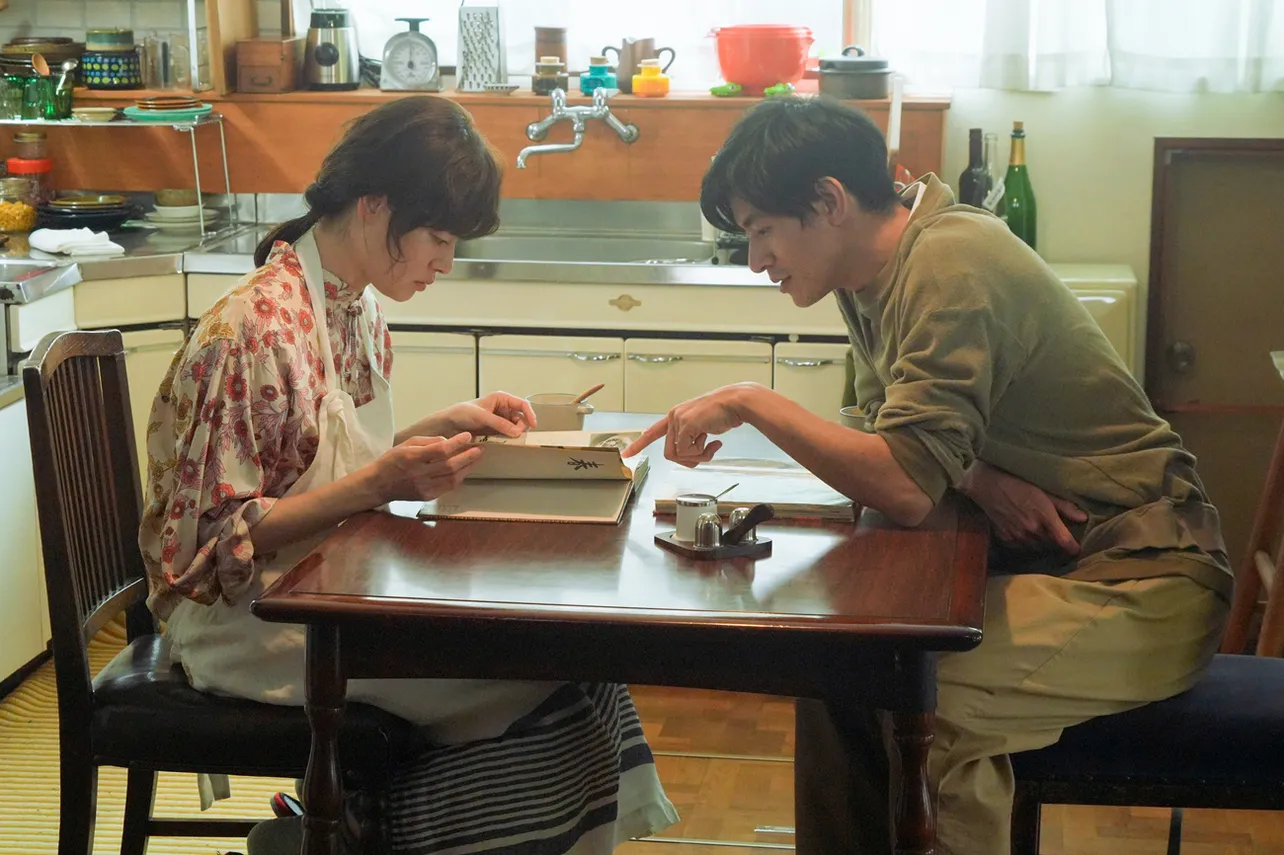 市川実日子＆中島歩「アドリブの多い掛け合いも楽しんで」、新感覚