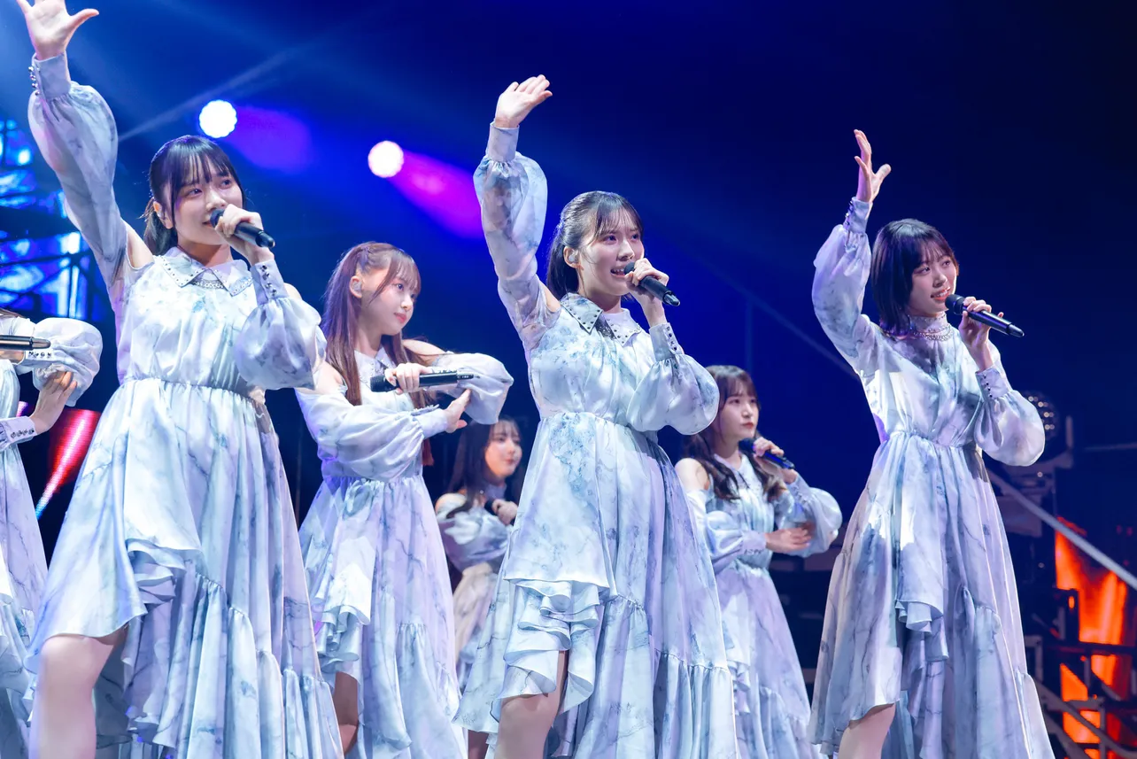 日向坂46から生まれた「ひなた坂46」が初ライブ開催