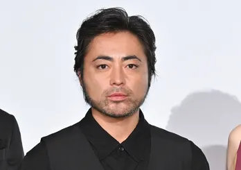 “俳優デビュー25年”圧倒的な存在感を放ち続ける山田孝之、近年は監督＆プロデュース業も担う鬼才の軌跡