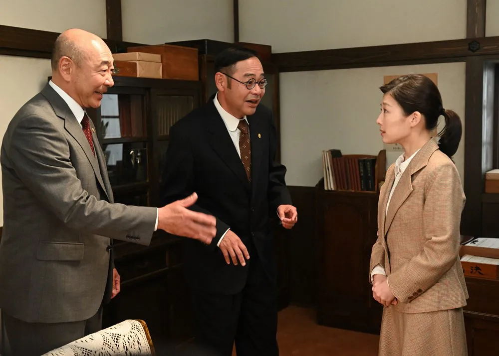 【写真】伊藤沙莉“寅子”や高橋克実“杉田”らで民事調停の準備を進める