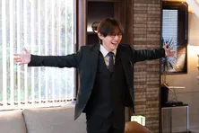 山田涼介“加賀美”が生徒らのグループトークに乱入「震えて眠れって最高かよ」の声＜ビリオン×スクール＞