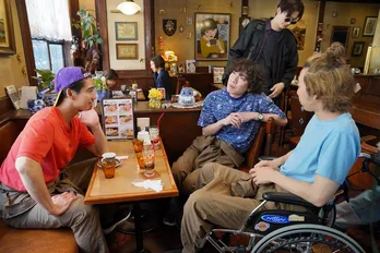 賀来賢人“大助”のとらわれた過去…はやくも伏線だらけの第1話に「ぎゅっと心つかまれた」の声＜錦糸町パラダイス＞