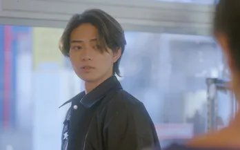 岩瀬洋志“宝”、ストーカーから小西詠斗“大進”を守る様子に胸がときめく…「宝カッコいい!」の声<タカラのびいどろ>