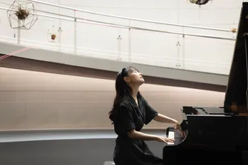 大塚愛がデビュー20周年の節目に自身初の個展を開催「新しい門出になったらいいな」